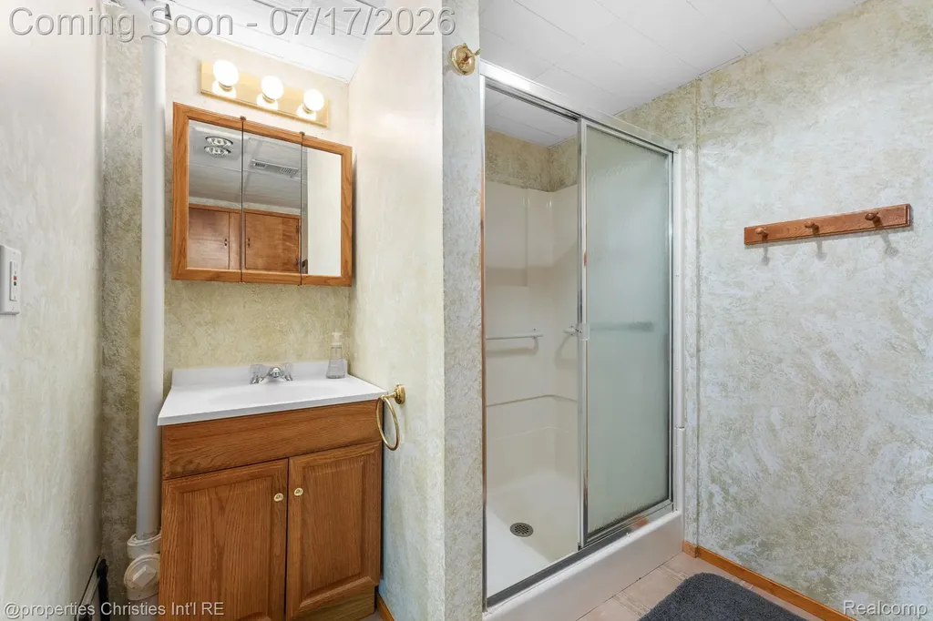 36551 Deerhurst S Westland City MI 48185