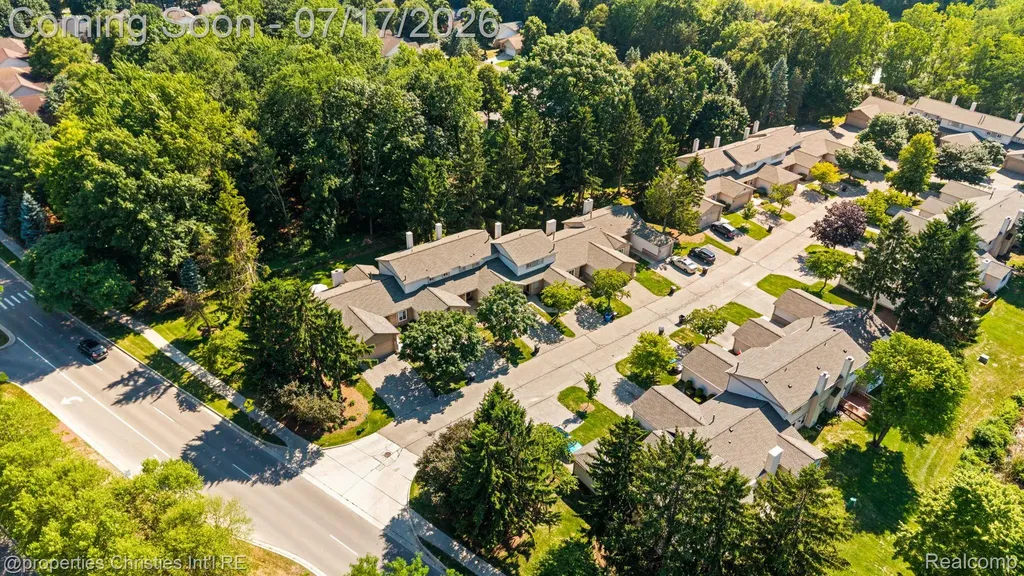 36551 Deerhurst S Westland City MI 48185