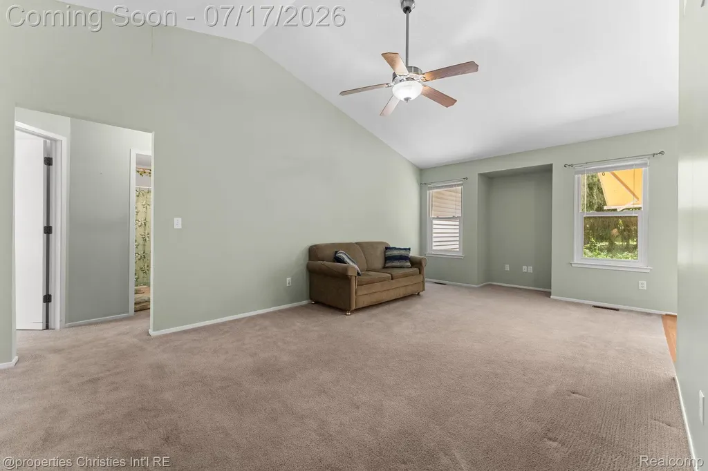 36551 Deerhurst S Westland City MI 48185