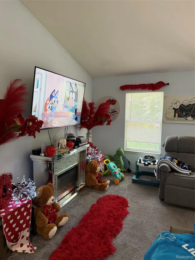 29965 Kenwood Court Roseville City MI 48066
