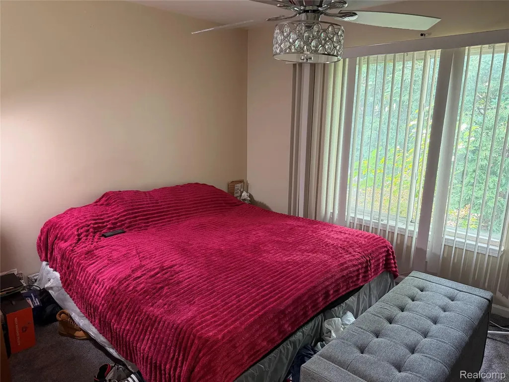 29965 Kenwood Court Roseville City MI 48066