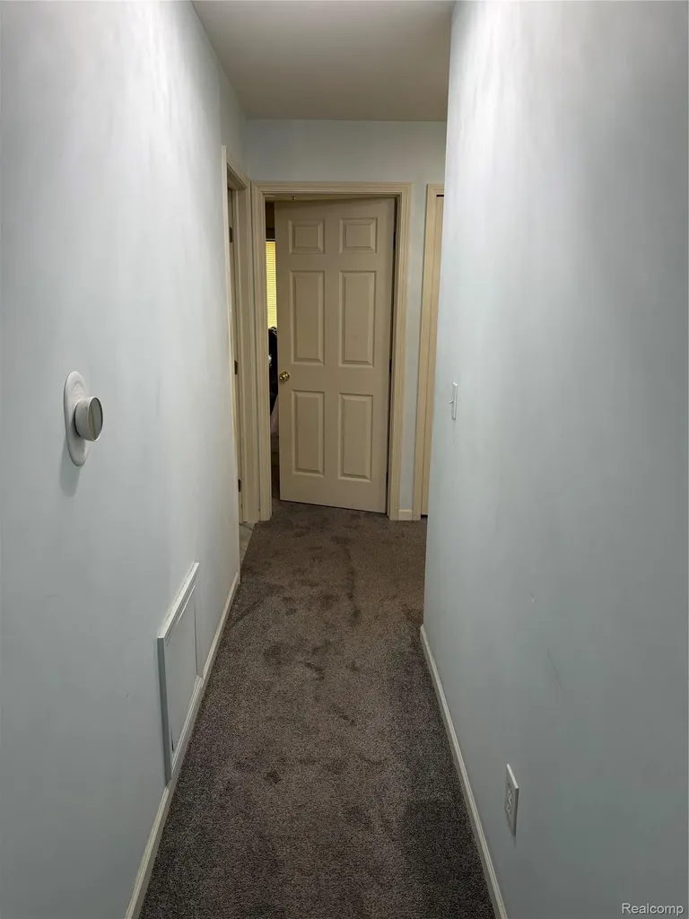29965 Kenwood Court Roseville City MI 48066