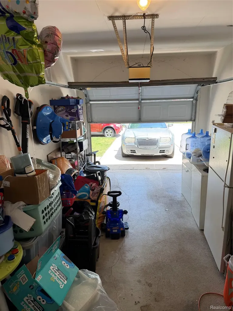 29965 Kenwood Court Roseville City MI 48066