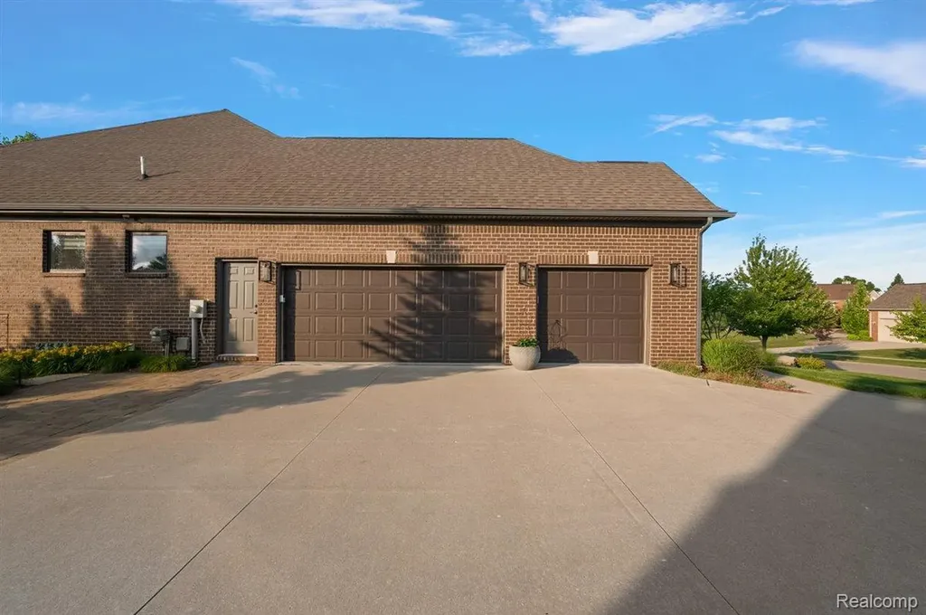 478 Overlook Drive Oxford Charter Township MI 48371