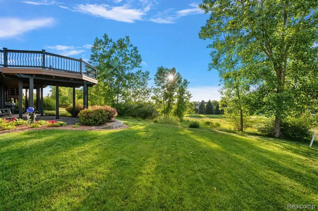 478 Overlook Drive Oxford Charter Township MI 48371