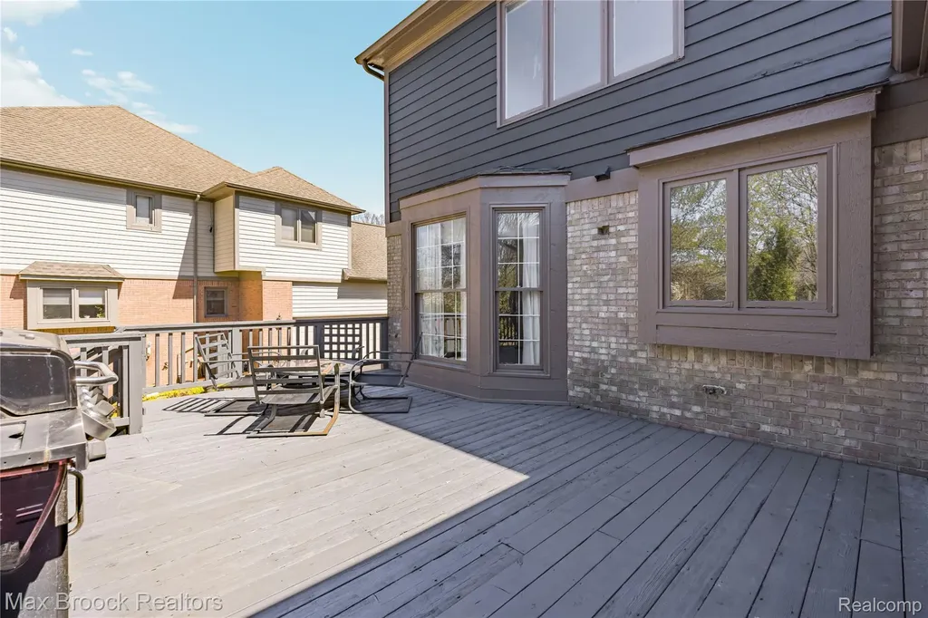 3382 Long Meadow Court West Bloomfield Charter Township MI 48324