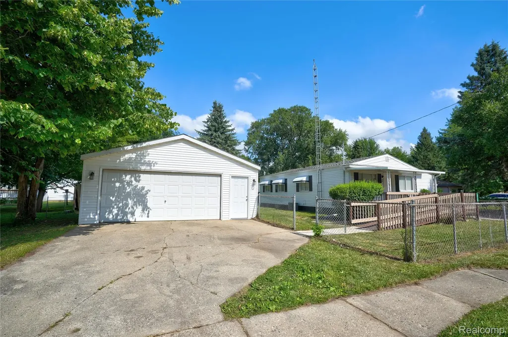 3710 Branch Road Flint City MI 48506
