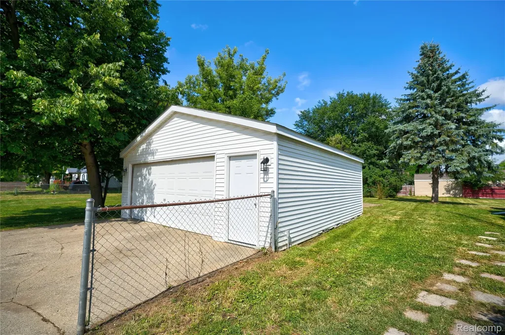 3710 Branch Road Flint City MI 48506