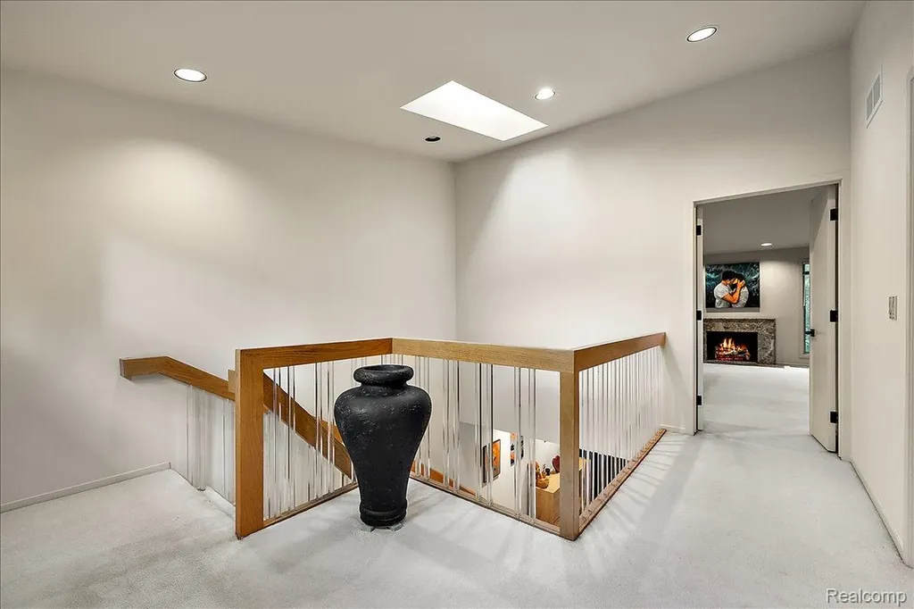 31456 Hunters Circle Drive Farmington Hills City MI 48334