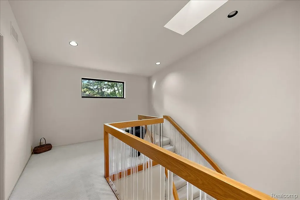 31456 Hunters Circle Drive Farmington Hills City MI 48334