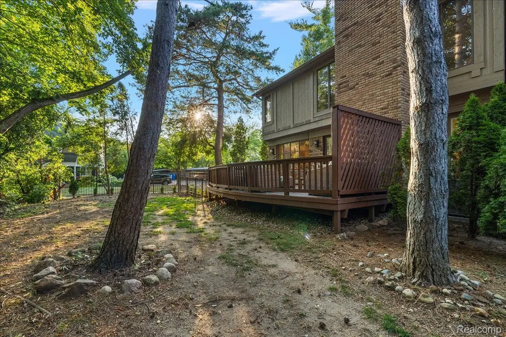 31456 Hunters Circle Drive Farmington Hills City MI 48334