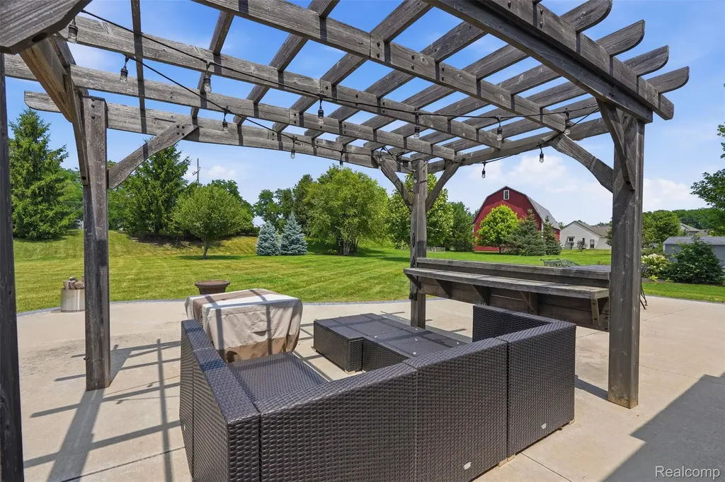 665 Marblewood Lane Pittsfield Charter Township MI 48176