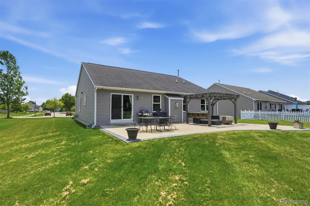 665 Marblewood Lane Pittsfield Charter Township MI 48176