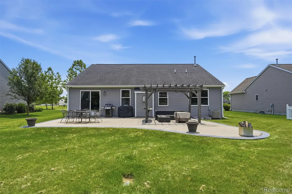 665 Marblewood Lane Pittsfield Charter Township MI 48176