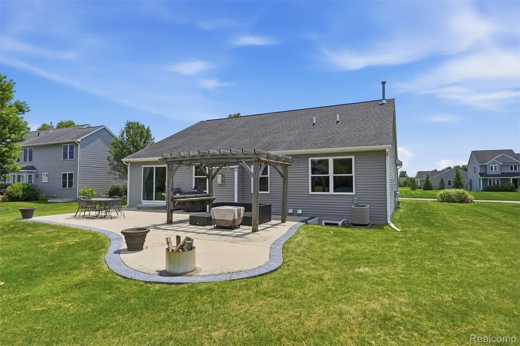665 Marblewood Lane Pittsfield Charter Township MI 48176