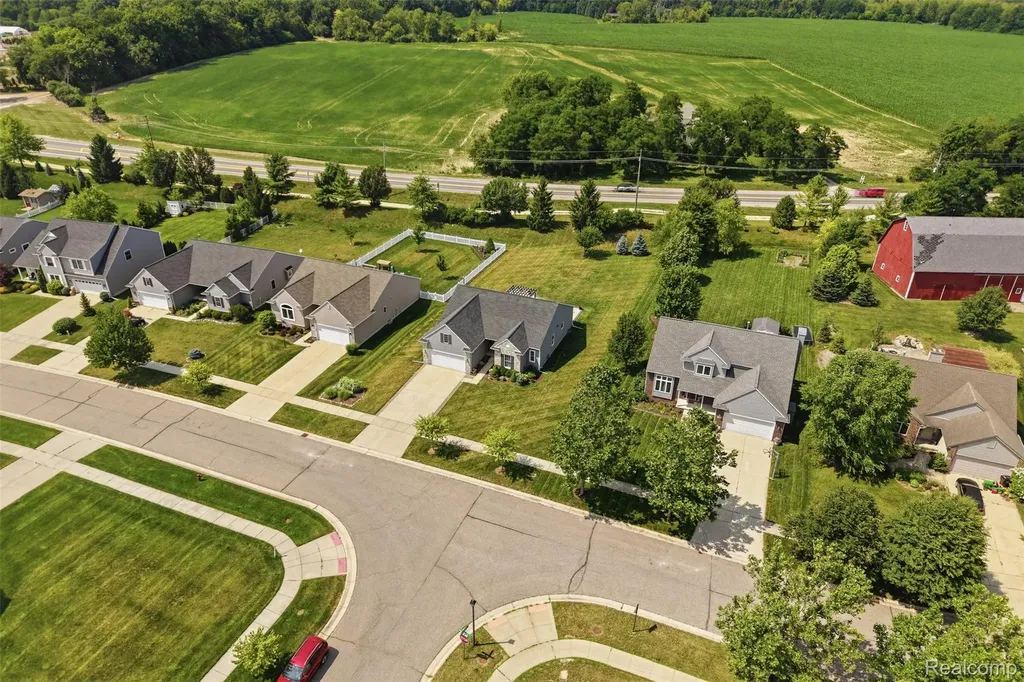 665 Marblewood Lane Pittsfield Charter Township MI 48176