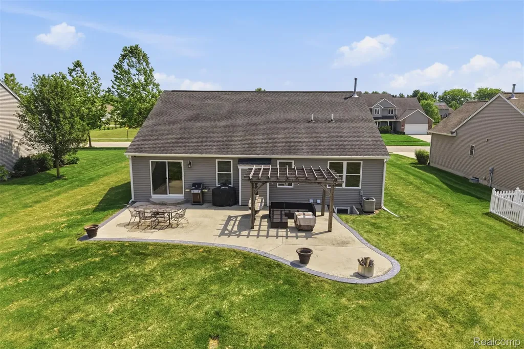 665 Marblewood Lane Pittsfield Charter Township MI 48176