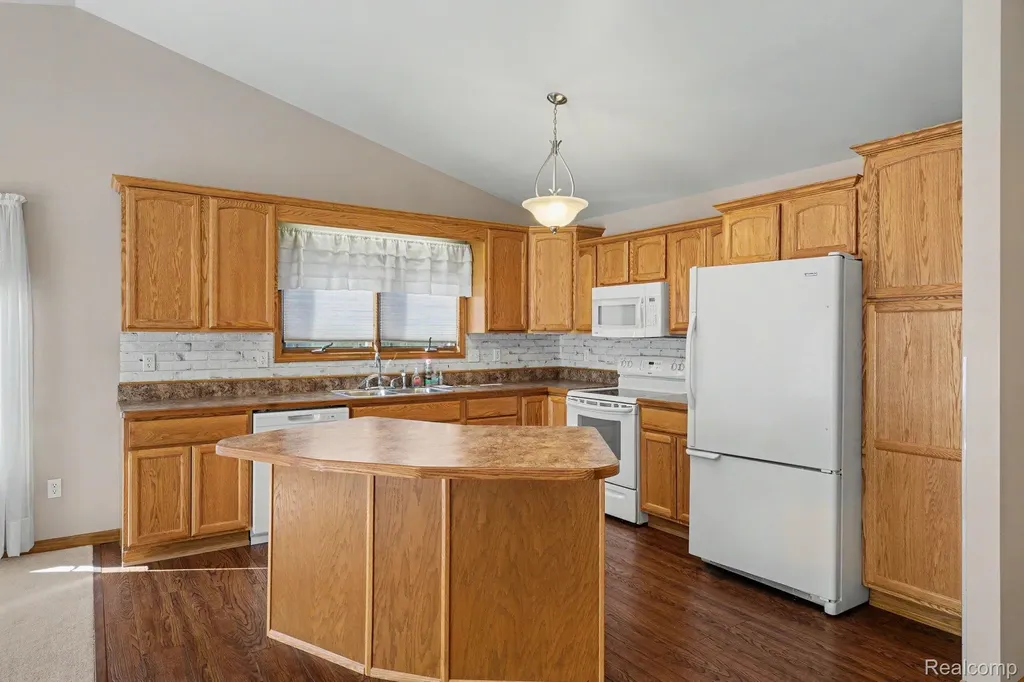 1007 Foxglove Lane Davison Township MI 48423