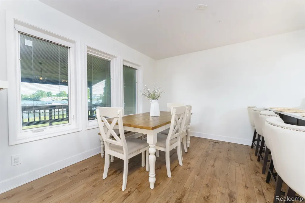 2226 Bowles Street Fenton Charter Township MI 48430