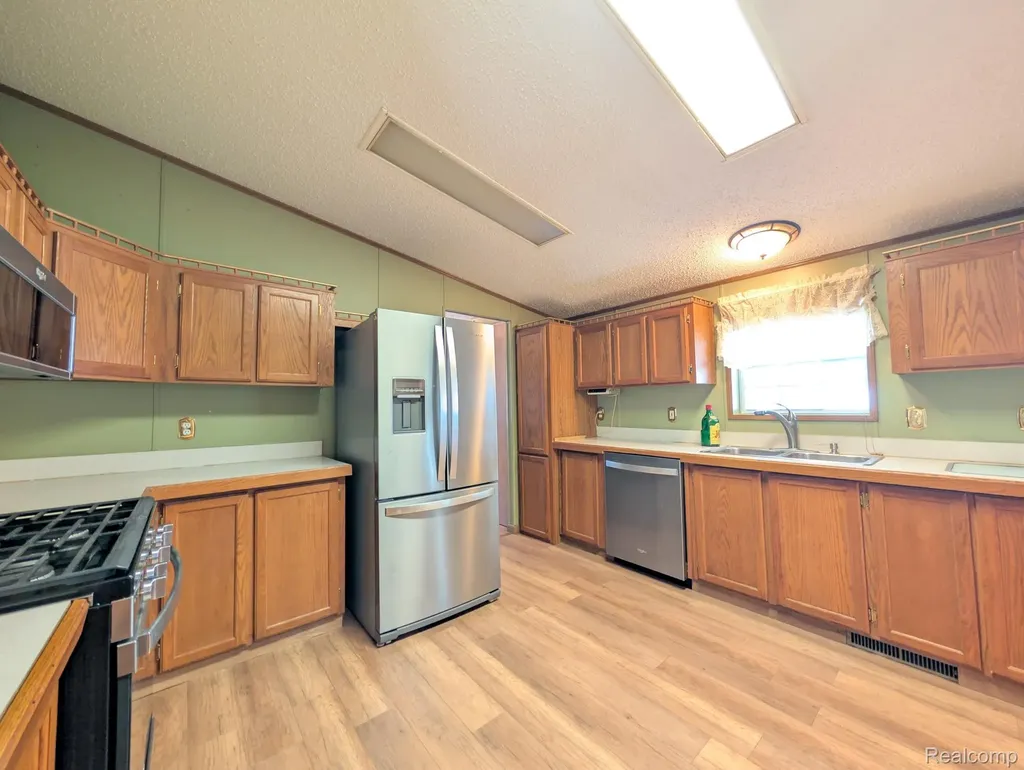 4024 E 54th Street Mt. Morris City MI 48458