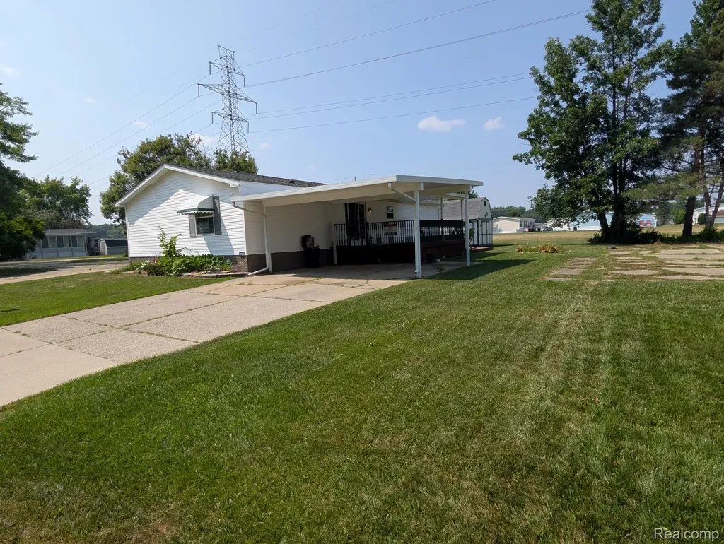 4024 E 54th Street Mt. Morris City MI 48458