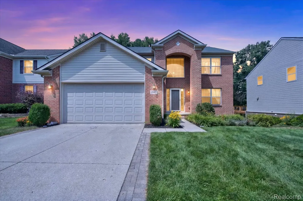 2557 Solace Drive Commerce Charter Township MI 48382