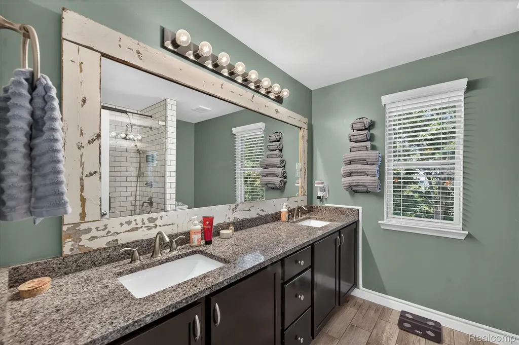 2557 Solace Drive Commerce Charter Township MI 48382