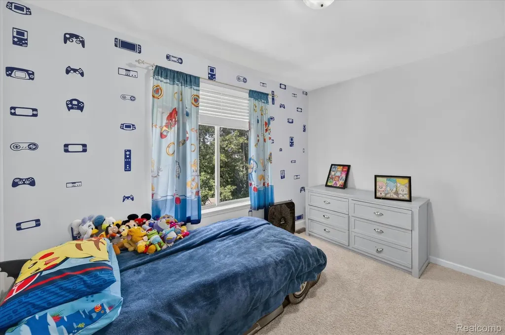 2557 Solace Drive Commerce Charter Township MI 48382