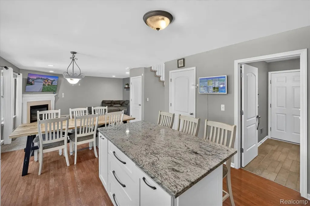 2557 Solace Drive Commerce Charter Township MI 48382