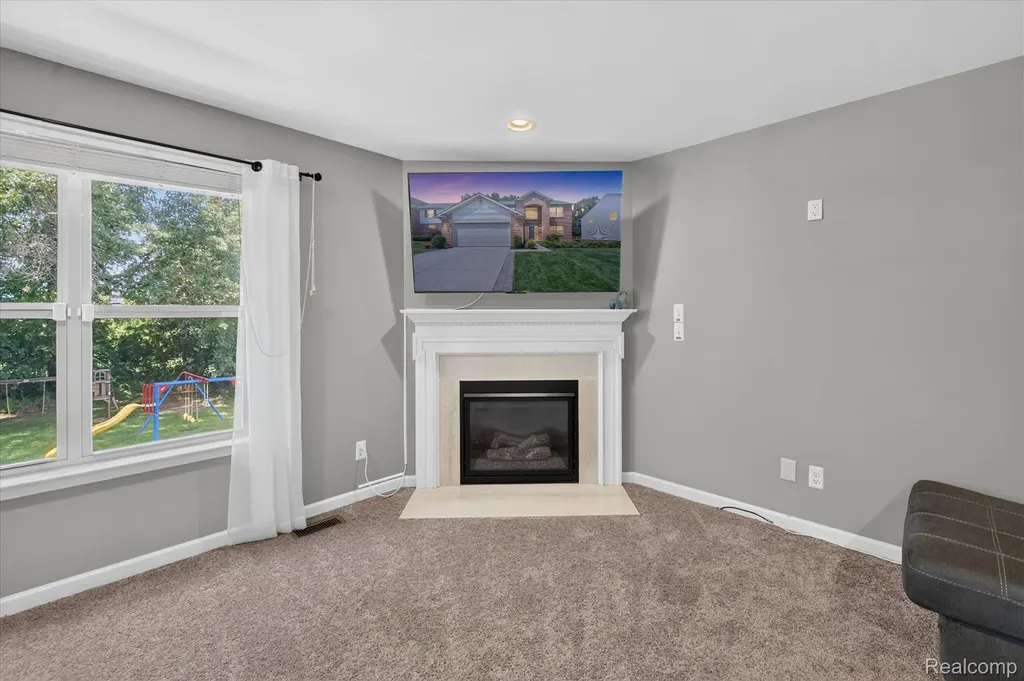 2557 Solace Drive Commerce Charter Township MI 48382