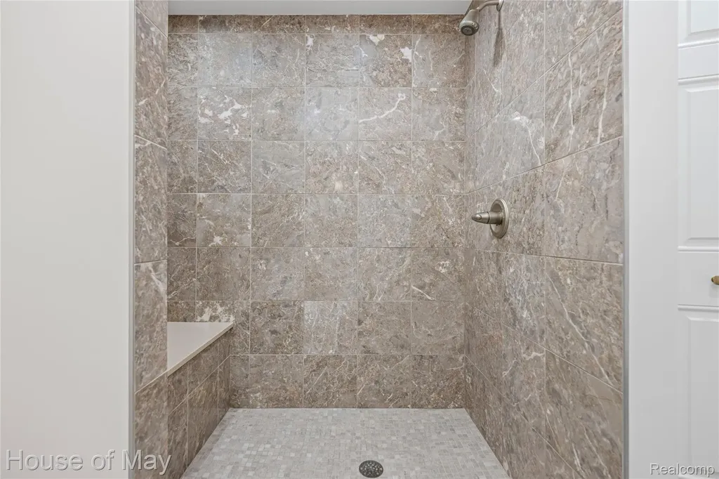 6411 Lapham Court Salem Township MI 48170