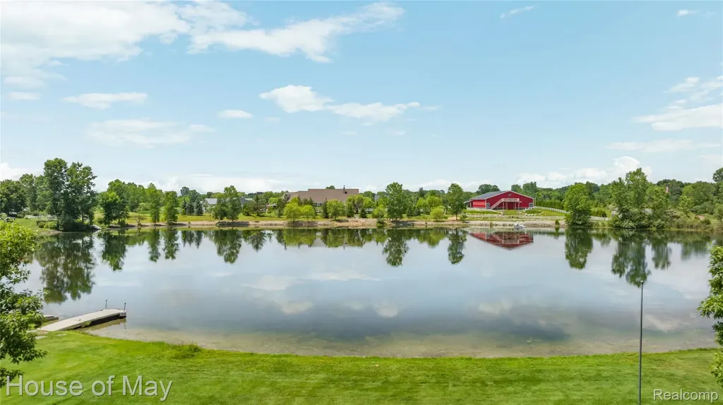 6411 Lapham Court Salem Township MI 48170