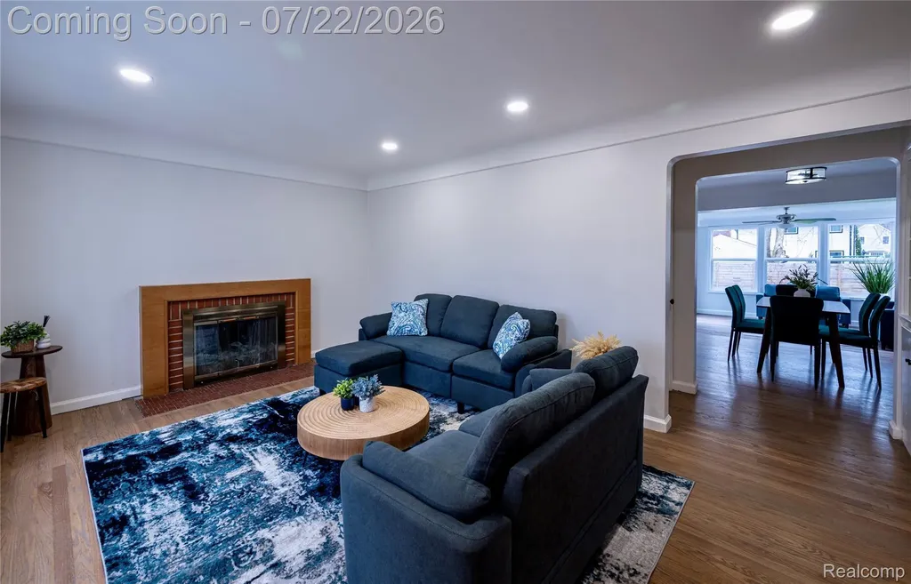 10425 Elgin Avenue Huntington Woods City MI 48070