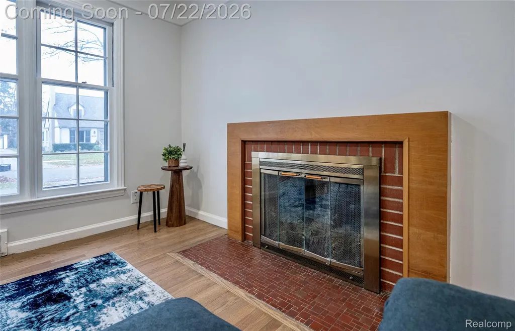 10425 Elgin Avenue Huntington Woods City MI 48070