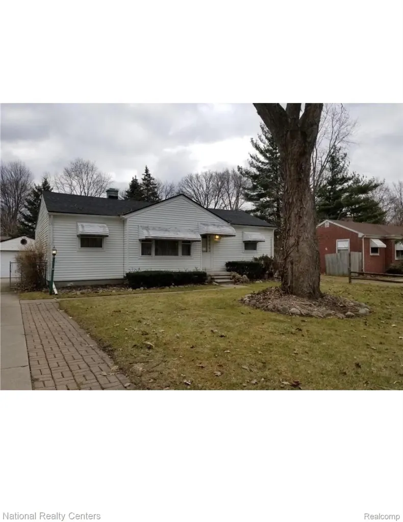 18270 Foch Street Livonia City MI 48152