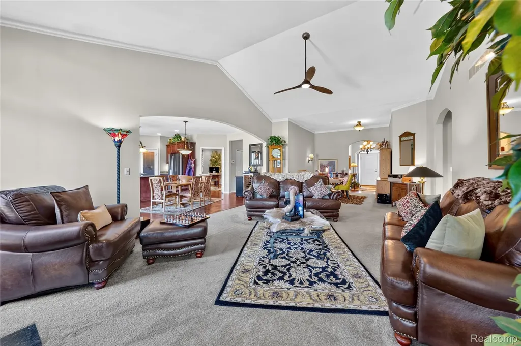 17785 Goldeneye Drive Clinton Charter Township MI 48038