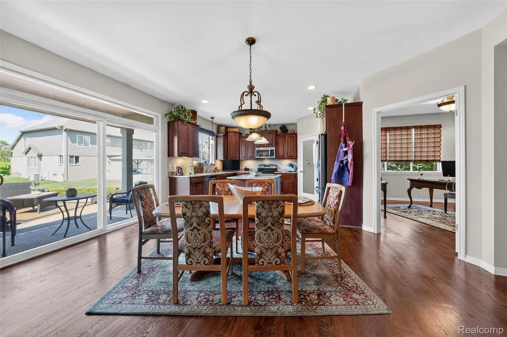 17785 Goldeneye Drive Clinton Charter Township MI 48038