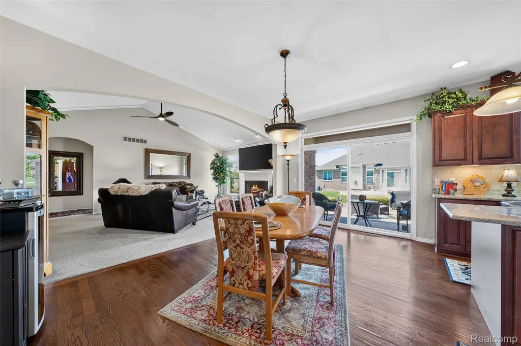 17785 Goldeneye Drive Clinton Charter Township MI 48038
