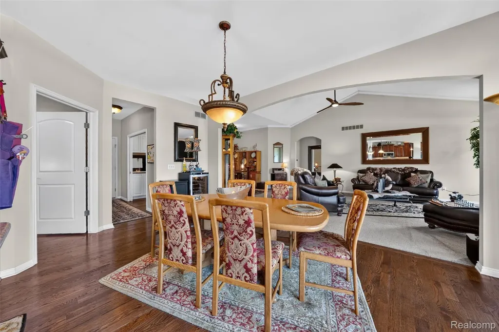 17785 Goldeneye Drive Clinton Charter Township MI 48038