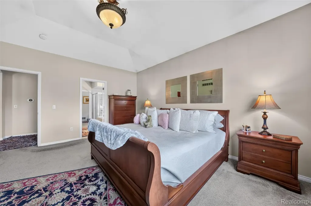 17785 Goldeneye Drive Clinton Charter Township MI 48038