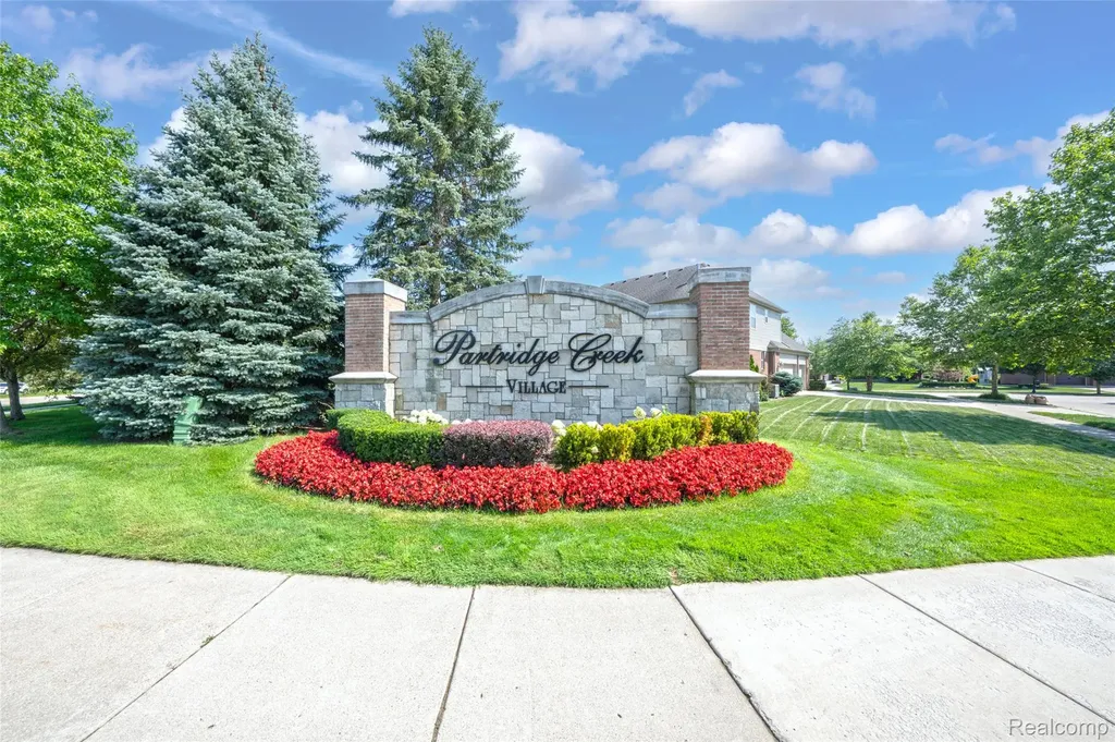 17785 Goldeneye Drive Clinton Charter Township MI 48038