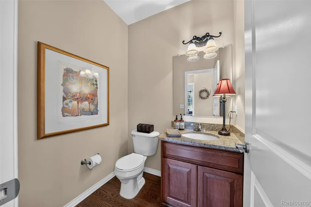 17785 Goldeneye Drive Clinton Charter Township MI 48038