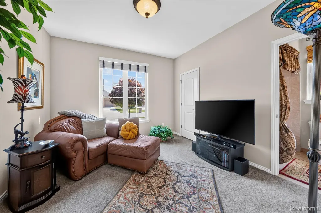 17785 Goldeneye Drive Clinton Charter Township MI 48038