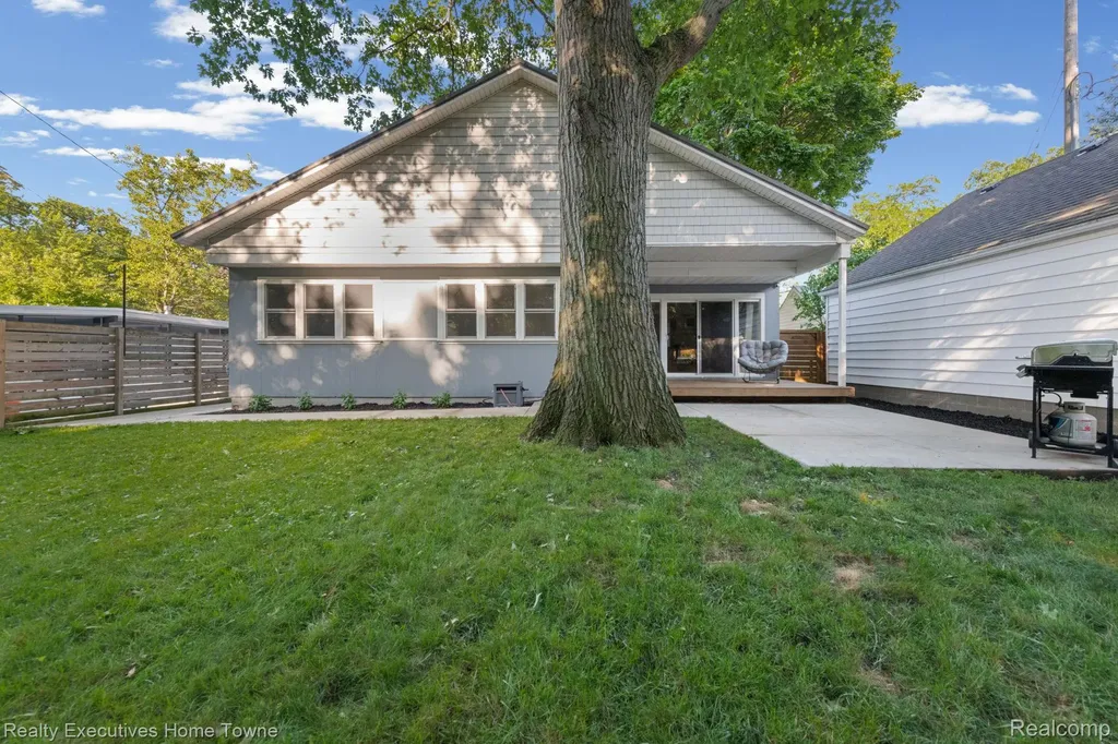3473 Armour Street Port Huron City MI 48060