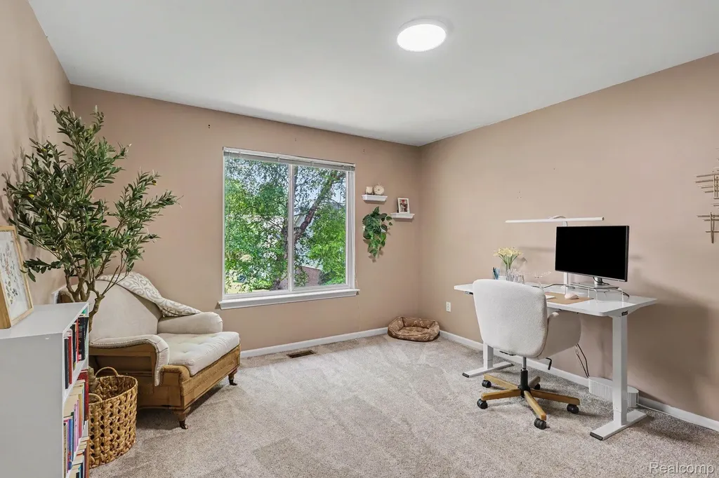 521 Macwilliams Lane Royal Oak City MI 48067