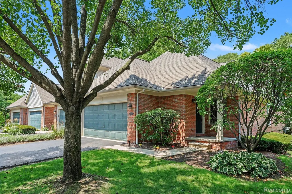 521 Macwilliams Lane Royal Oak City MI 48067