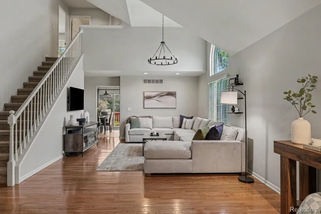 521 Macwilliams Lane Royal Oak City MI 48067