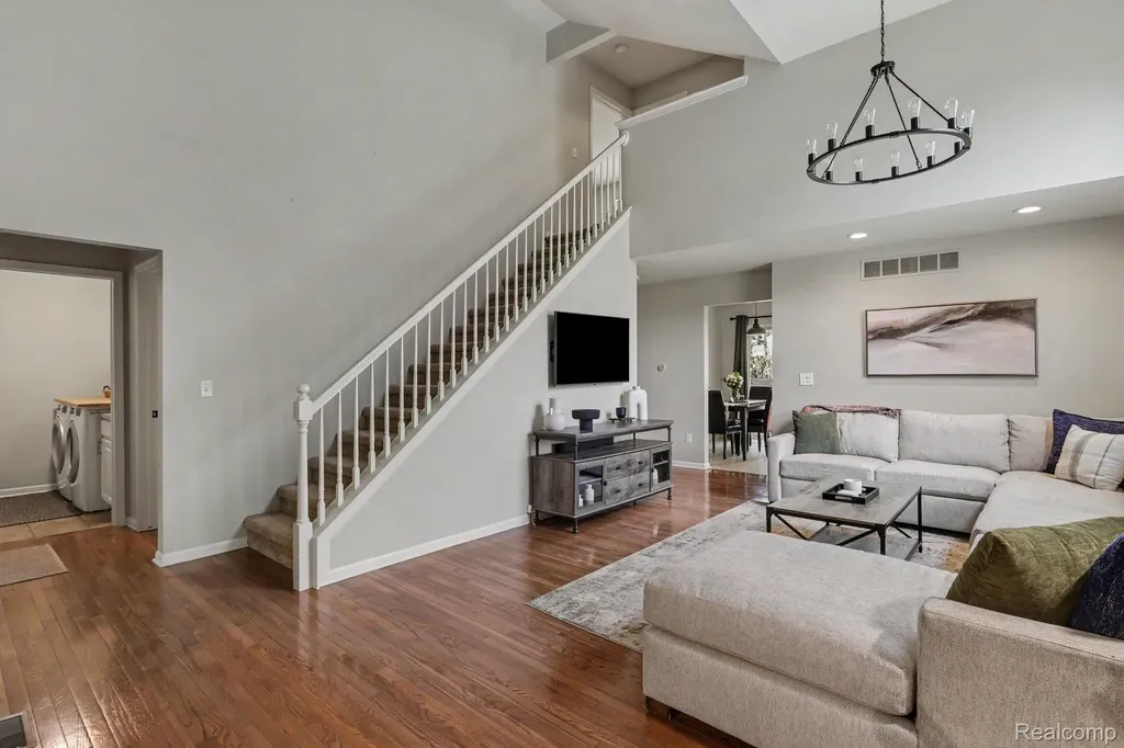 521 Macwilliams Lane Royal Oak City MI 48067