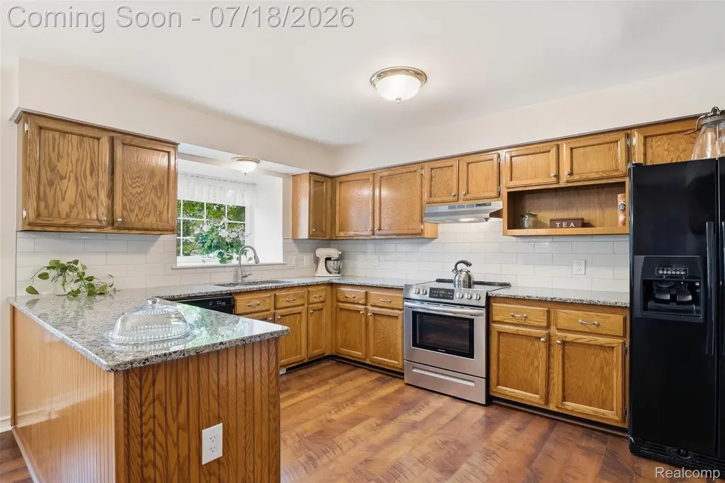 6574 Marshall Street Canton Charter Township MI 48187