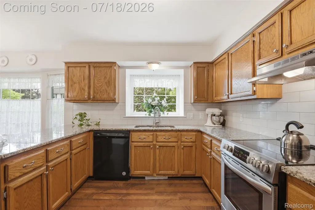 6574 Marshall Street Canton Charter Township MI 48187